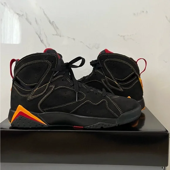 Air Jordan 7 - Picture 2 of 5